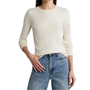 Treasure & Bond Classic White Long Sleeve Top. Must have piece in Closet. Size S